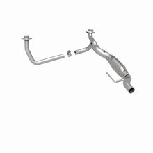 Load image into Gallery viewer, MagnaFlow Conv DF 00-01 Dodge Ram 3500 Van
