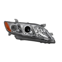 Load image into Gallery viewer, xTune 07-09 Toyota Camry (Excl Hybrid) Passenger Side Headlight - OEM Right (HD-JH-TCAM07-OE-R)
