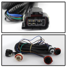 Load image into Gallery viewer, xTune 03-06 Chevrolet Silverado 1500 (w/o Stepside) Tail Light - OEM Right (ALT-JH-CS03-OE-R)
