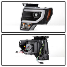 Load image into Gallery viewer, Spyder 09-14 Ford F-150 Projector Headlights - Halogen Model Light Bar - Blk PRO-YD-FF15009-SBLB-BK
