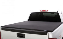 Load image into Gallery viewer, Lund 04-06 Toyota Tundra (6ft. Bed) Genesis Elite Snap Tonneau Cover - Black
