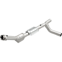 Load image into Gallery viewer, MagnaFlow Conv DF 00-04 Ford E150 4.6L Passenger Side
