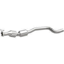 Load image into Gallery viewer, MagnaFlow 13-17 Range Rover V8 5 OEM Underbody Direct Fit EPA Compliant Catalytic Converter
