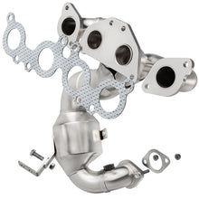 Load image into Gallery viewer, MagnaFlow Conv DF 05-11 Volvo XC90 4.4L Rear
