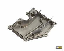 Load image into Gallery viewer, mountune 13-18 Ford Focus ST Breather Plate
