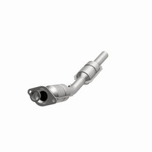 Load image into Gallery viewer, MagnaFlow Conv DF 03-04 Pontiac Vibe 1.8L
