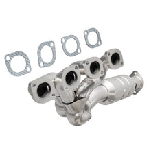 Load image into Gallery viewer, MagnaFlow Converter Direct Fit 02-03 BMW 745i 4.4L
