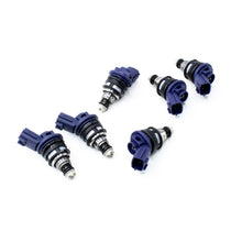 Load image into Gallery viewer, DeatschWerks 96-99 Nissan I30 VQ30 / RB25DET / Maxima VQ30de / 300zx 550cc Side Feed Injectors

