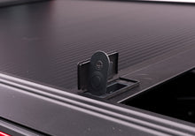 Load image into Gallery viewer, Retrax 07-up Tundra CrewMax 5.5ft Bed RetraxONE MX
