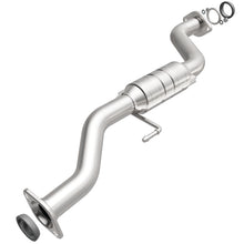 Load image into Gallery viewer, MagnaFlow Conv DF 06-08 Suzuki Grand Vitara 2.7L
