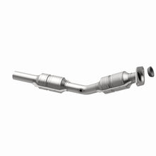 Load image into Gallery viewer, MagnaFlow Conv DF 03-04 Pontiac Vibe 1.8L
