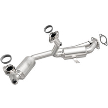 Load image into Gallery viewer, MagnaFlow Conv DF 94-95 Ford Taurus/Sable 3.0
