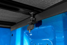 Load image into Gallery viewer, Lund 22-23 Nissan Frontier 5ft. Bed - Genesis Elite Tri-Fold Tonneau Cover - Black
