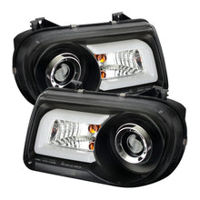 Load image into Gallery viewer, Spyder Chrysler 300C 05-10 Projector Headlights LED DRL Black High/Low H7 PRO-YD-C300C-DRL-BK
