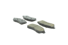 Load image into Gallery viewer, StopTech 99-04 Ford F-250 / 00-05 Excursion / 99-04 F-350 Super Duty Rear Truck &amp; SUV Brake Pads
