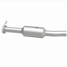 Load image into Gallery viewer, MagnaFlow 09-10 Ford F-550 Super Duty V10 6.8L Rear Underbody Direct Fit Catalytic Converter
