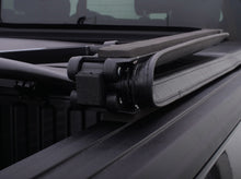 Load image into Gallery viewer, Lund 07-13 Toyota Tundra (6.5ft Bed) Genesis Tri-Fold Tonneau Cover - Black
