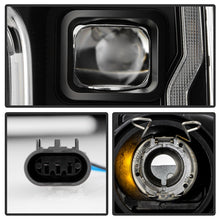 Load image into Gallery viewer, Spyder Signature 20-22 Ford F250/F350 (Halogen) Proj. Headlights - Black (PRO-YD-FS20HALSI-SEQ-BK)
