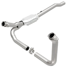 Load image into Gallery viewer, MagnaFlow Conv DF 02-03 Dodge Ram 1500 Pickup 4.7L 4WD
