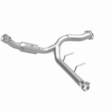 Load image into Gallery viewer, MagnaFlow Right Side Converter Direct Fit 15-17 Ford F-150 5.0L

