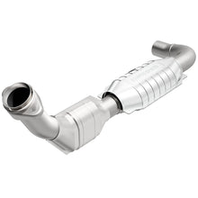 Load image into Gallery viewer, MagnaFlow Conv DF 99-00 Ford Exped 4.6L
