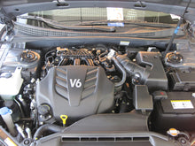 Load image into Gallery viewer, K&amp;N 06-10 Hyunda Azera/Sonata Drop In Air Filter
