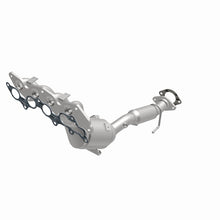 Load image into Gallery viewer, MagnaFlow 14-15 Ford Transit Connect OEM Grade Federal/EPA Compliant Manifold Catalytic Converter
