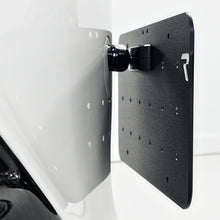 Load image into Gallery viewer, Raceseng 2014+ BMW 3 Series F30 Tug Plate (Front)
