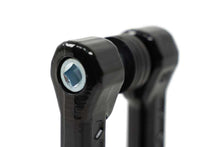 Load image into Gallery viewer, DV8 Offroad Elite Series D-Ring Shackles - Pair (Black)

