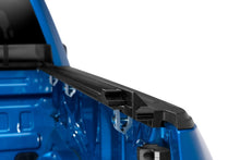 Load image into Gallery viewer, Lund 04-18 Ford F-150 (5.5ft. Bed) Genesis Elite Roll Up Tonneau Cover - Black
