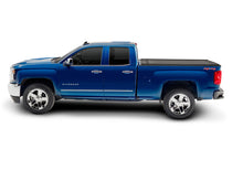 Load image into Gallery viewer, Retrax 99-06 Chevy/GMC 1500 6.5ft Bed / 07 Classic (Wide RETRAX Rail) RetraxONE MX
