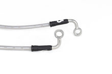 Load image into Gallery viewer, Goodridge 00-06 Tahoe / 00-07 Suburban / 00-05 Escalade All w/o Stablia Track Brake Lines
