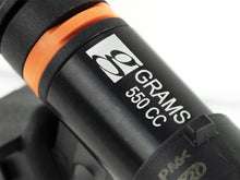 Load image into Gallery viewer, Grams Performance 04-06 Dodge Viper SRT10 550cc Fuel Injectors (Set of 10)
