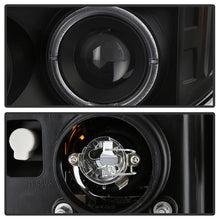 Load image into Gallery viewer, Spyder Signature Toyota Tundra 07-13 / Sequoia 08-13 Projector Headlights - (PRO-YD-TTU07-HL-BKV2)
