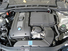 Load image into Gallery viewer, K&amp;N 06-09 BMW 135/335/535 Drop In Air Filter

