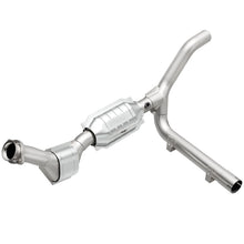 Load image into Gallery viewer, MagnaFlow Conv DF 97-98 Ford F-150 Pickup 4.2L P/S 4WD
