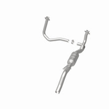 Load image into Gallery viewer, MagnaFlow Converter Direct Fit California Grade 00-01 Dodge Durango 5.9L

