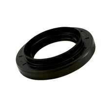Load image into Gallery viewer, Yukon Gear 7.5in Reverse Tacoma &amp; Tundra Right Hand Stub Axle Side Seal
