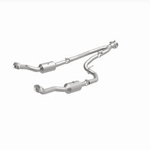 Load image into Gallery viewer, MagnaFlow 20-21 Ford Transit-150 Single Underbody V6 3.5L RWD Direct-Fit Catalytic Converter
