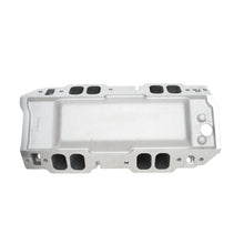 Load image into Gallery viewer, Edelbrock Manifold Chevy BB 9 8 Deck (Short) Super Victor 565 Thick Flange Rect Port Heads
