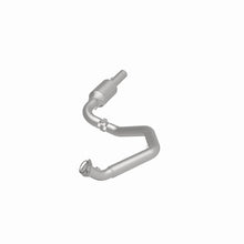 Load image into Gallery viewer, MagnaFlow 2009 Chevrolet Express 4500 V8 6.0L Left Underbody Catalytic Converter
