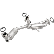 Load image into Gallery viewer, MagnaFlow Conv DF 94-95 Ford Taurus/Sable 3.0
