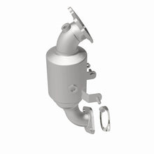 Load image into Gallery viewer, Magnaflow 14-16 Ram ProMaster 1500/2500/3500 V6 3.6L CARB Compliant DirectFit Catalytic Converter
