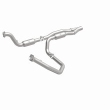 Load image into Gallery viewer, MagnaFlow 2012 Ram 1500 Tradesman HD V8 5.7L OEM Underbody Direct-Fit Catalytic Converter
