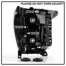 Load image into Gallery viewer, Spyder Signature 20-21 Ford F150 (Halogen Model) Proj. Headlights - Black (PRO-YD-FF15021HALSI-BK)
