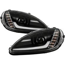 Load image into Gallery viewer, Spyder Signature Series 05-13 Chevrolet Corvette C6 Projector Headlights
