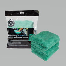 Load image into Gallery viewer, Chemical Guys Ultra Edgeless Microfiber Towel - 16in x 16in - Green - 3 Pack

