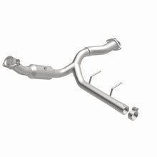 Load image into Gallery viewer, MagnaFlow Right Side Converter Direct Fit 15-17 Ford F-150 5.0L
