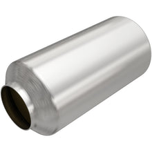 Load image into Gallery viewer, Magnaflow Conv Univ 3in. CA 4in Spun
