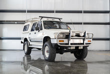 Load image into Gallery viewer, 1990 Toyota Hilux
